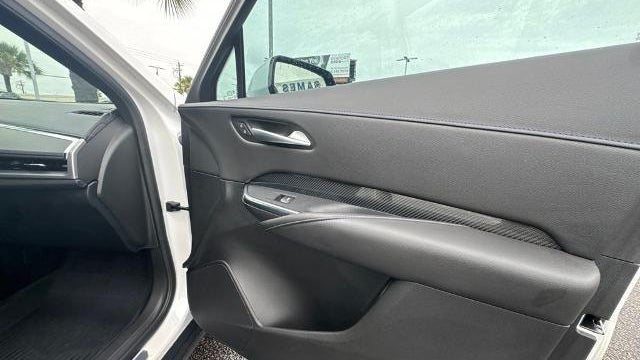 2025 Cadillac XT4 Sport