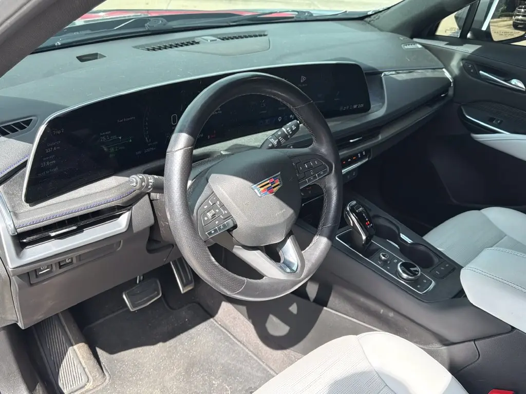 2025 Cadillac XT4 - $37,501