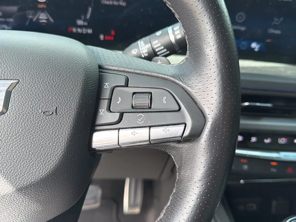 2025 Cadillac XT4 - $37,501
