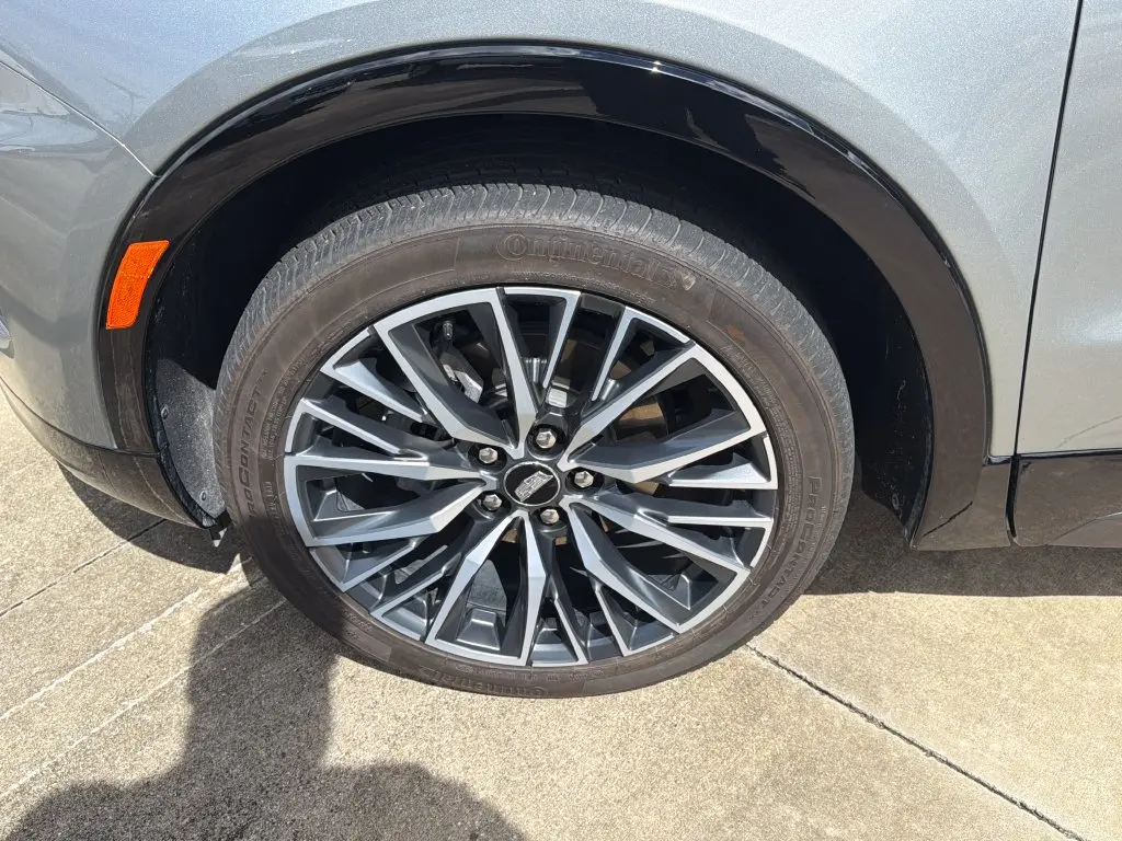 2025 Cadillac XT4 - $37,501