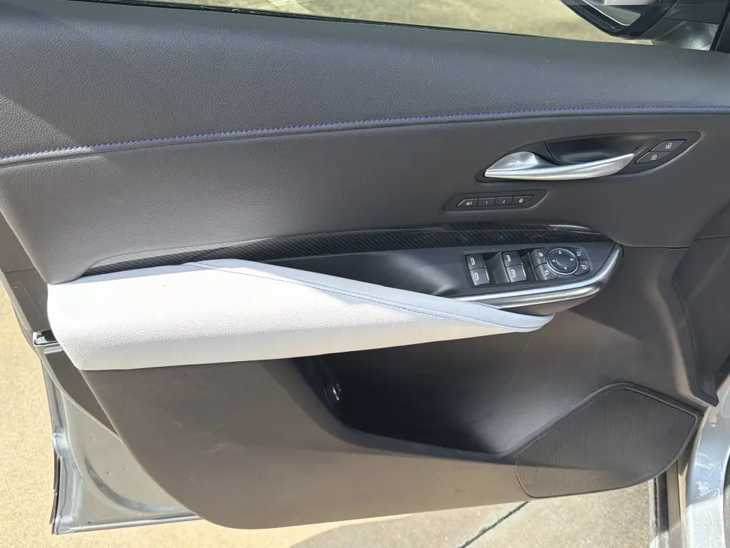 2025 Cadillac XT4 - $37,501