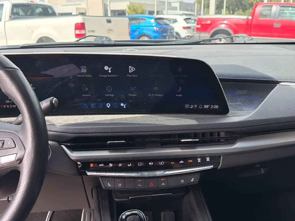 2025 Cadillac XT4 - $37,501