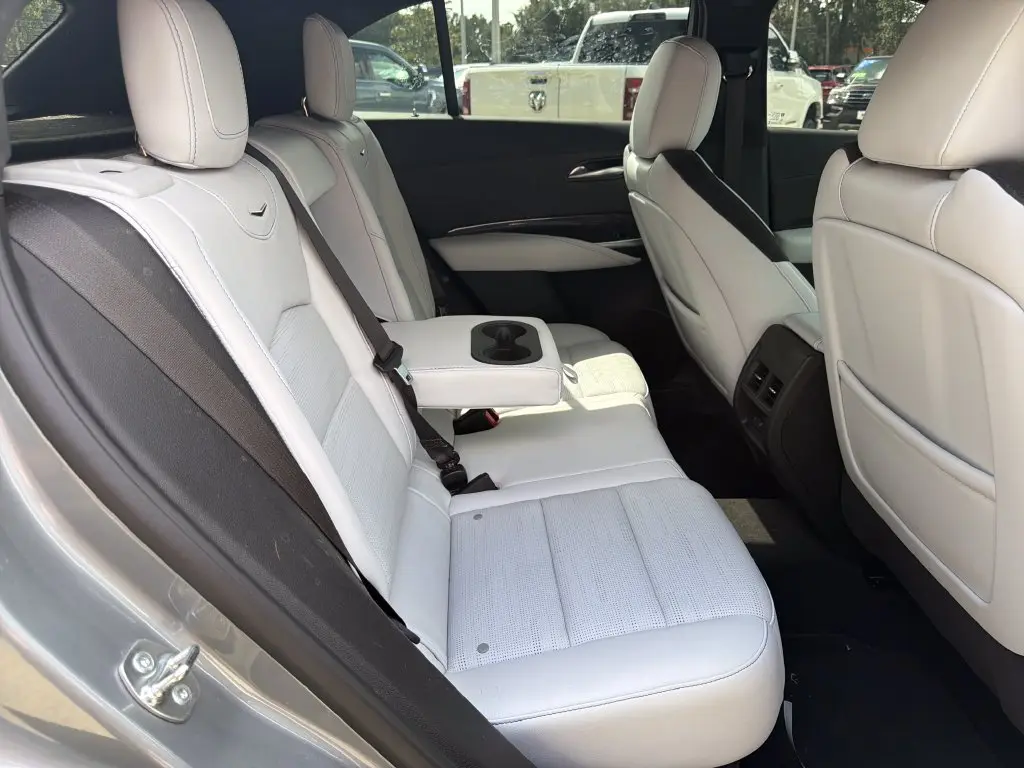 2025 Cadillac XT4 - $37,501