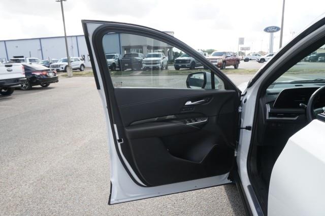 2025 Cadillac XT4 - $40,999