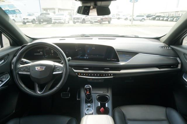 2025 Cadillac XT4 - $40,999