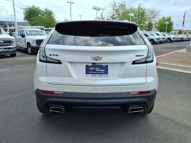 2022 Cadillac XT4 - $22,748