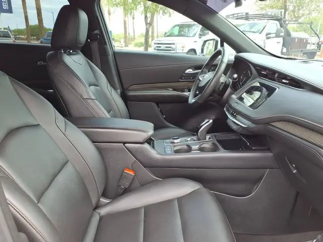 2022 Cadillac XT4 - $22,748