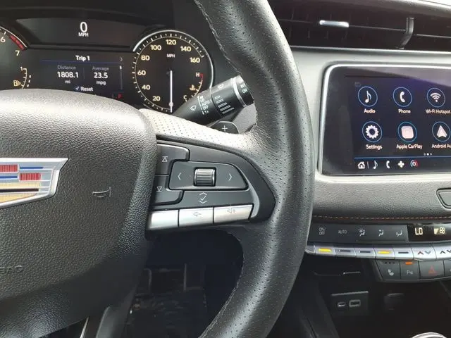 2022 Cadillac XT4 - $22,748