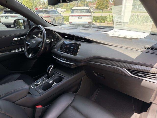 2023 Cadillac XT4 - $27,800