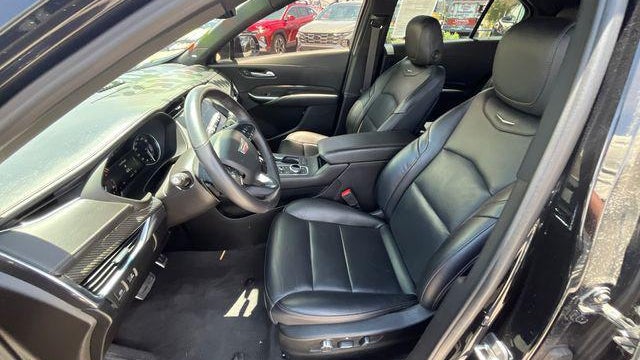 2023 Cadillac XT4 Sport