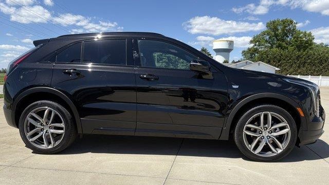 2023 Cadillac XT4 Sport