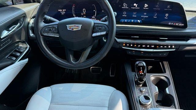 2024 Cadillac XT4 Sport