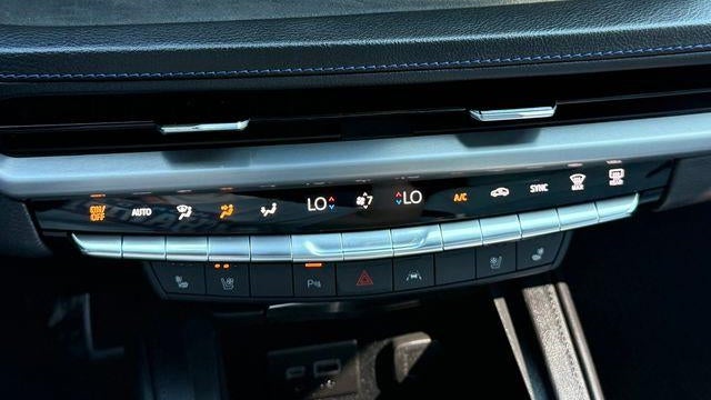 2024 Cadillac XT4 Sport