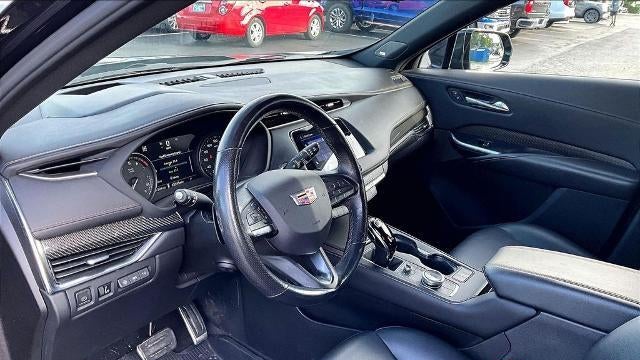 2022 Cadillac XT4 Sport