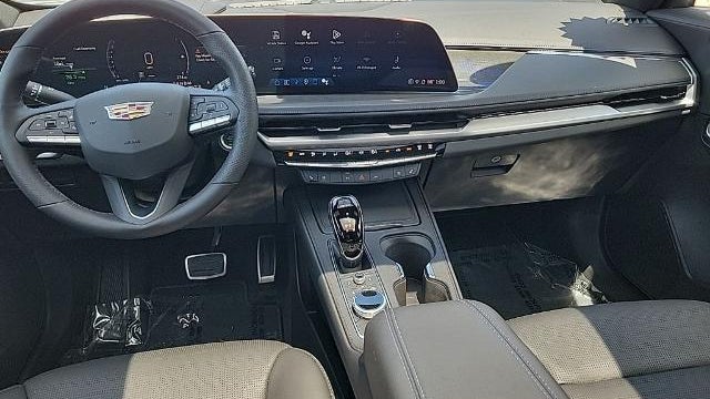 2025 Cadillac XT4 Sport