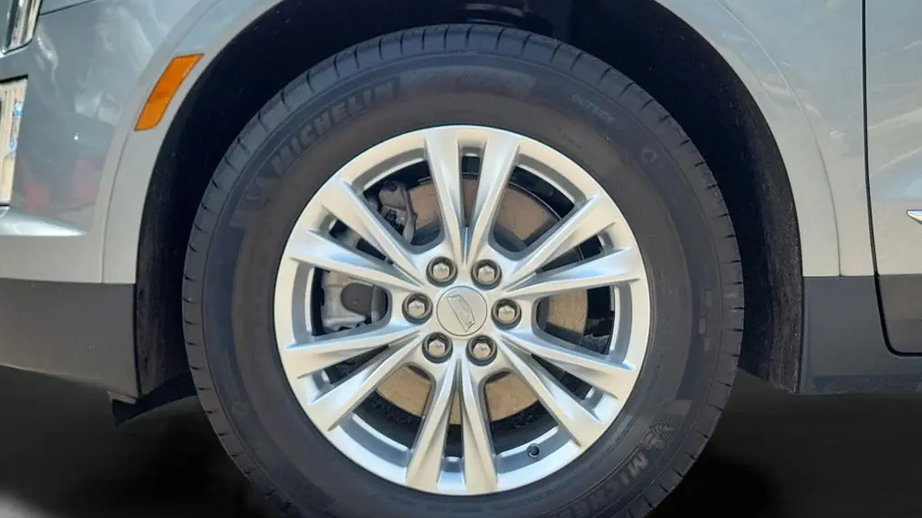2025 Cadillac XT5 Luxury