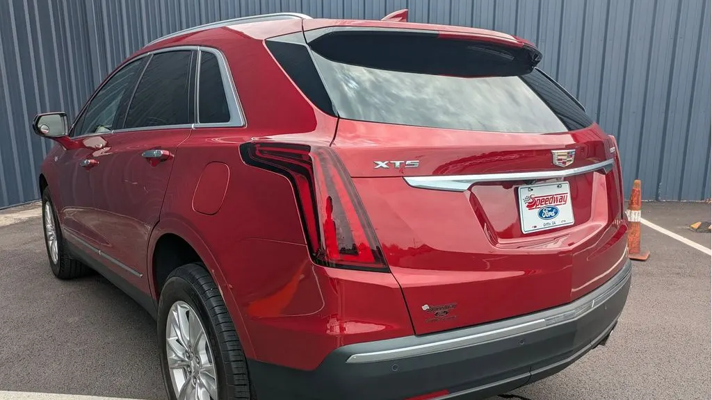 2023 Cadillac XT5 Luxury