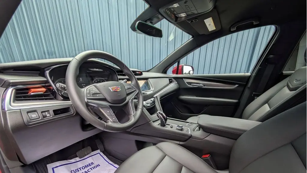 2023 Cadillac XT5 Luxury