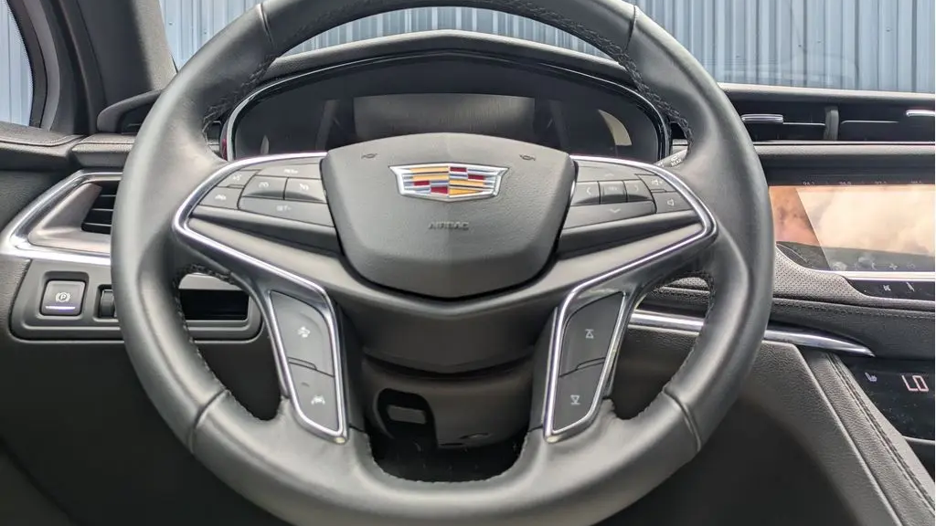 2023 Cadillac XT5 Luxury