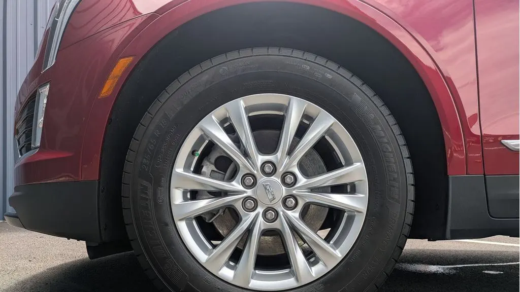 2023 Cadillac XT5 Luxury
