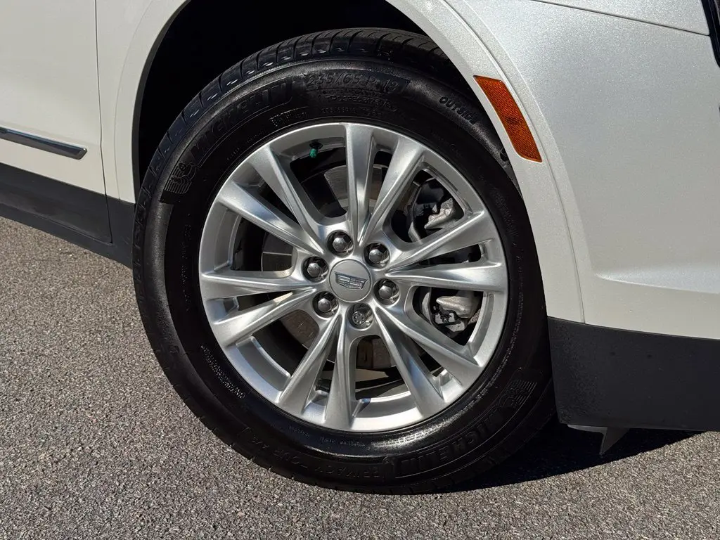 2021 Cadillac XT5 - $22,143