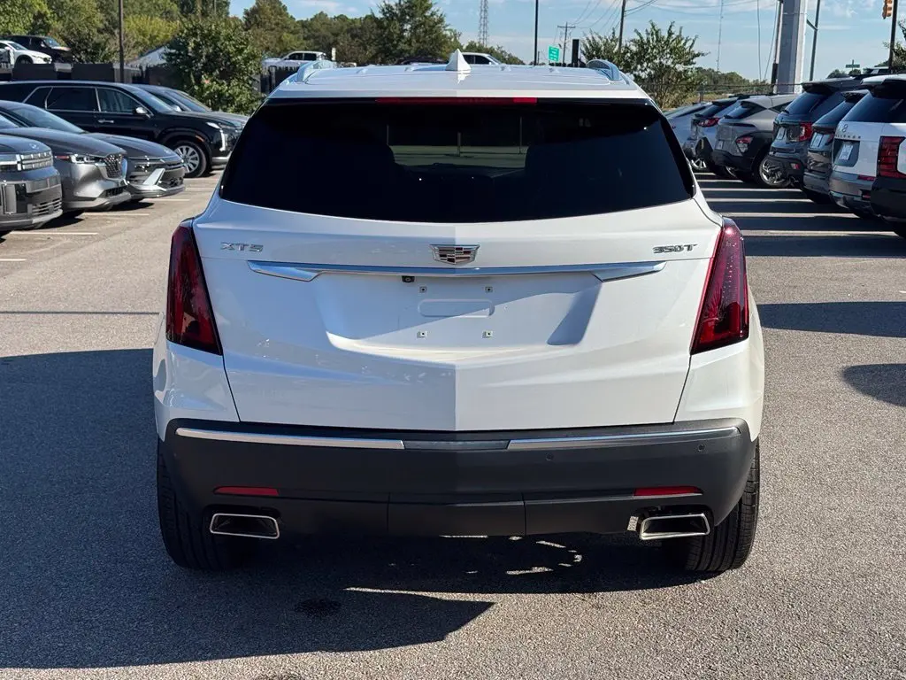 2021 Cadillac XT5 - $22,143