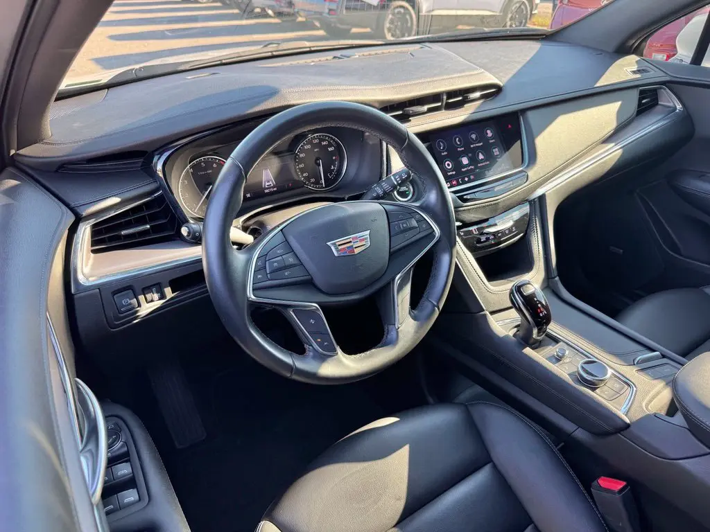 2021 Cadillac XT5 - $22,143