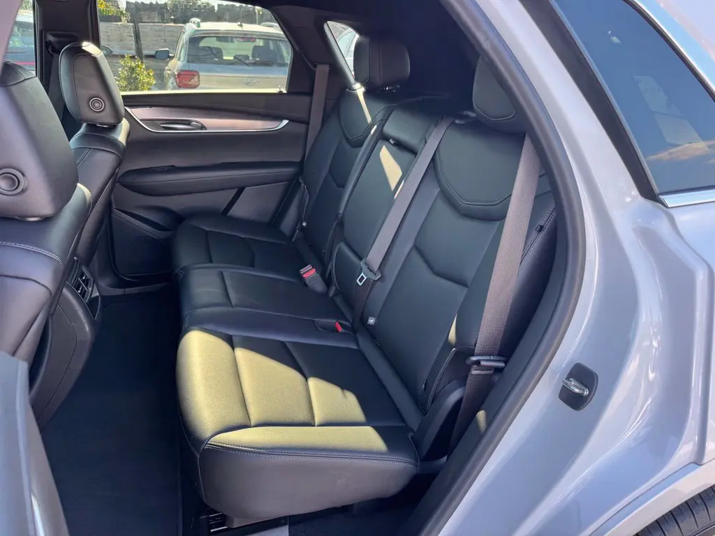2021 Cadillac XT5 - $22,143