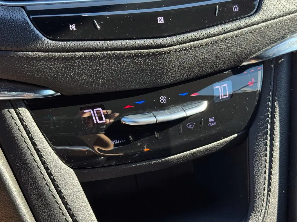 2021 Cadillac XT5 - $22,143