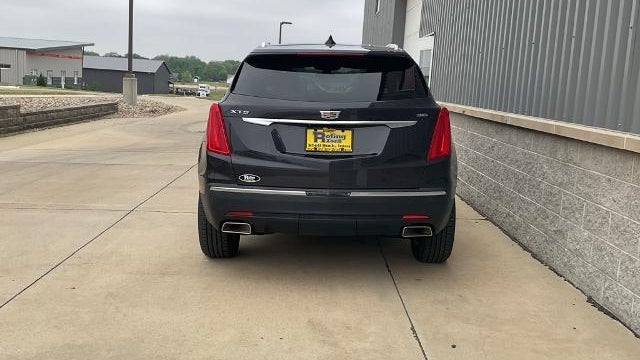 2017 Cadillac XT5 Base