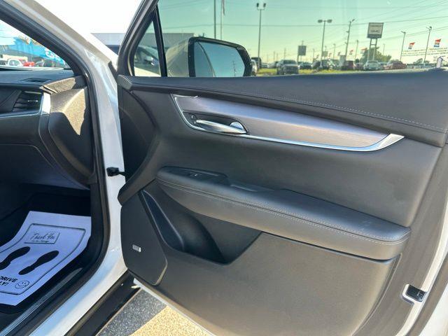 2022 Cadillac XT5 - $25,454