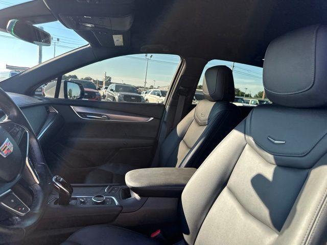 2022 Cadillac XT5 - $25,454