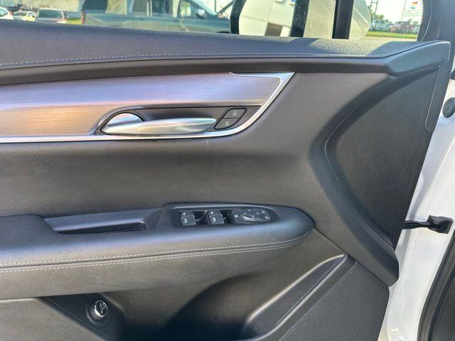 2022 Cadillac XT5 - $25,454