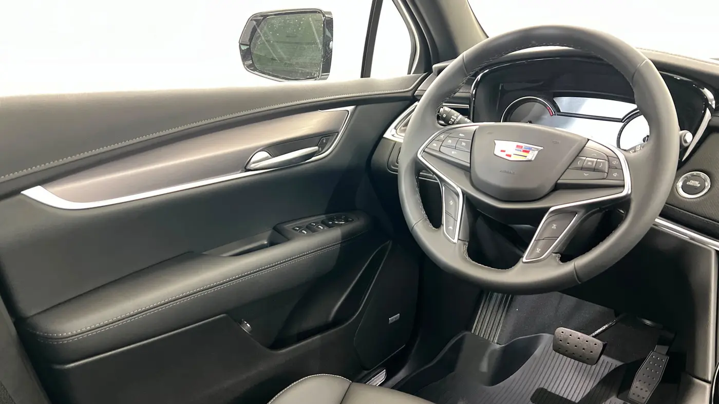2026 Cadillac XT5 Luxury