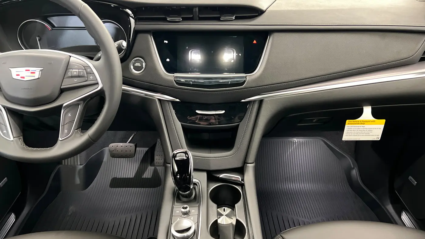 2026 Cadillac XT5 Luxury