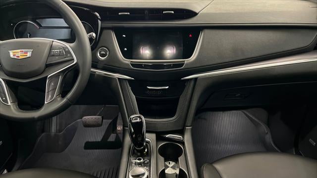 2025 Cadillac XT5 Luxury