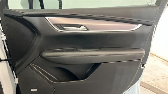 2025 Cadillac XT5 Luxury