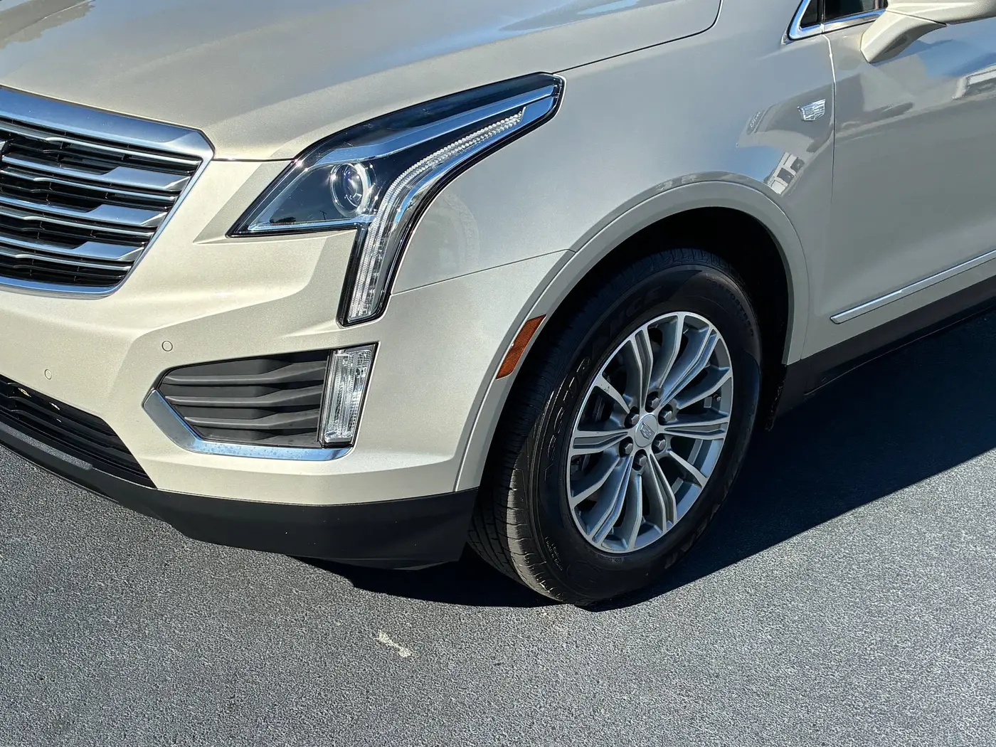 2017 Cadillac XT5 - $17,400