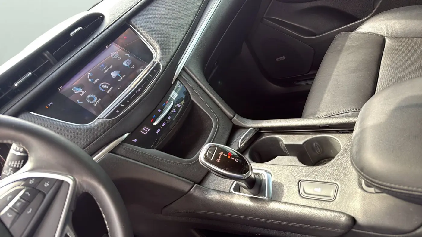 2017 Cadillac XT5 Luxury