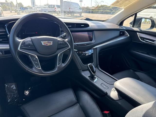 2017 Cadillac XT5 - $14,000