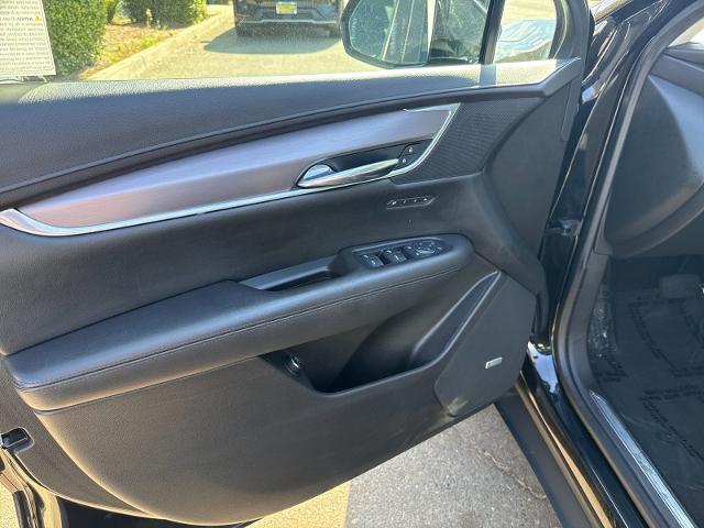 2017 Cadillac XT5 - $14,000