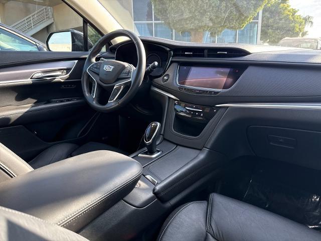 2017 Cadillac XT5 - $14,000