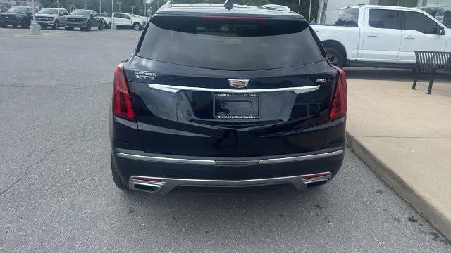 2022 Cadillac XT5 Premium Luxury