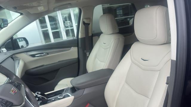 2022 Cadillac XT5 Premium Luxury