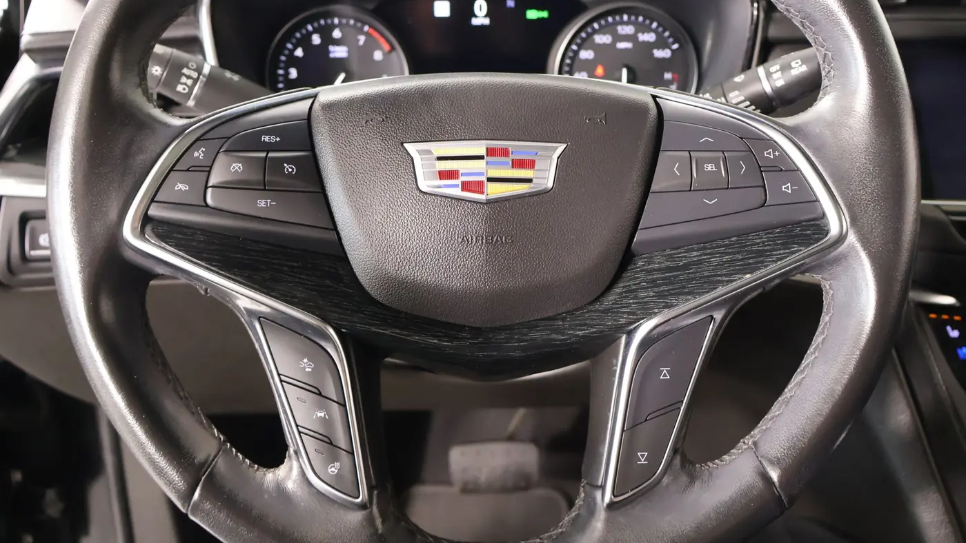 2022 Cadillac XT5 Premium Luxury