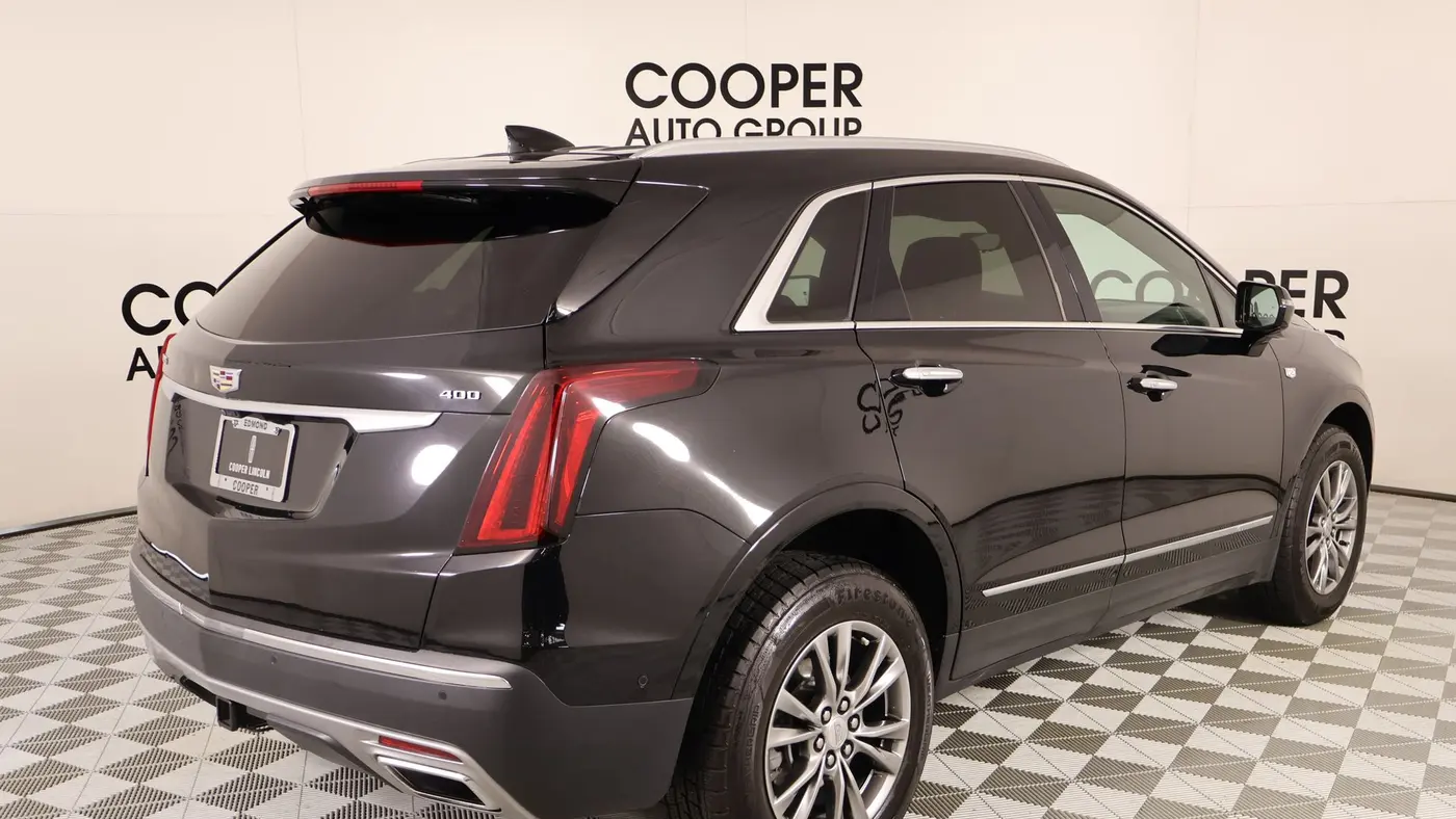2022 Cadillac XT5 Premium Luxury