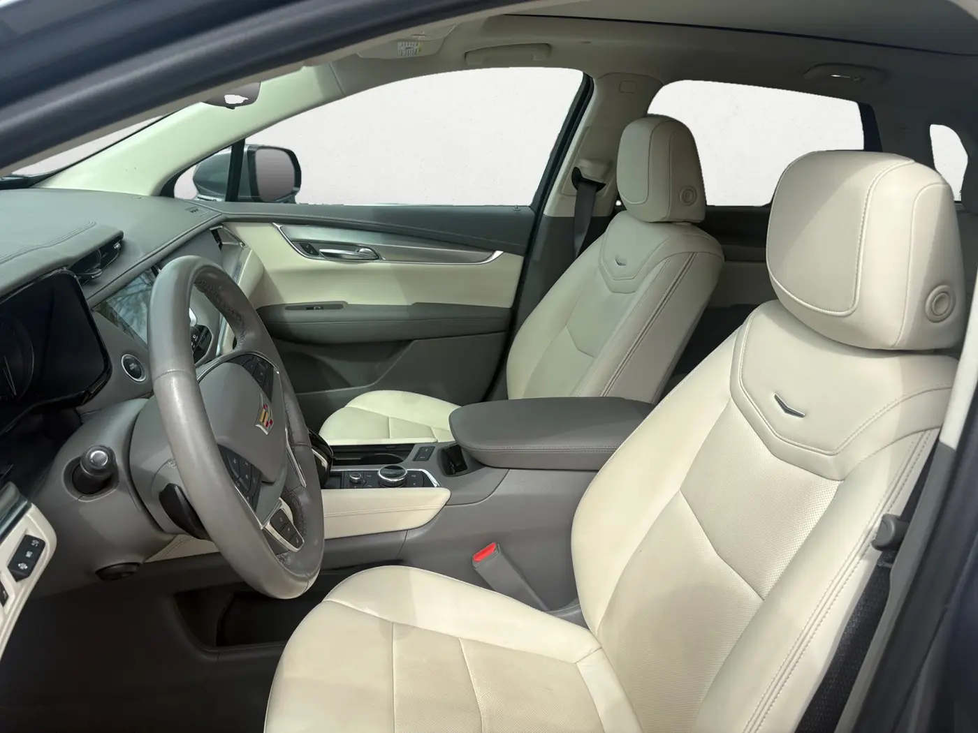 2022 Cadillac XT5 - $33,581