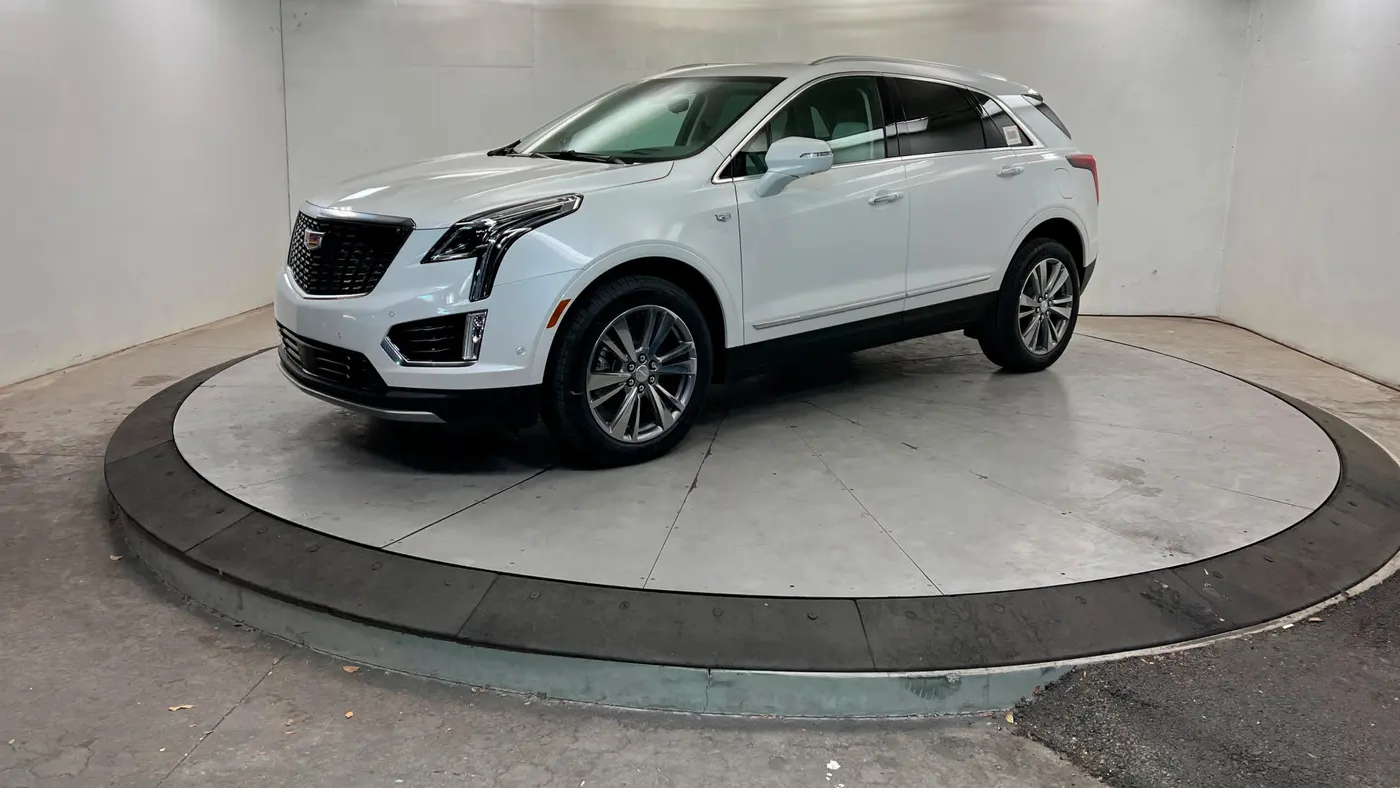 Preowned 2026 Cadillac XT5 Premium Luxury for Sale