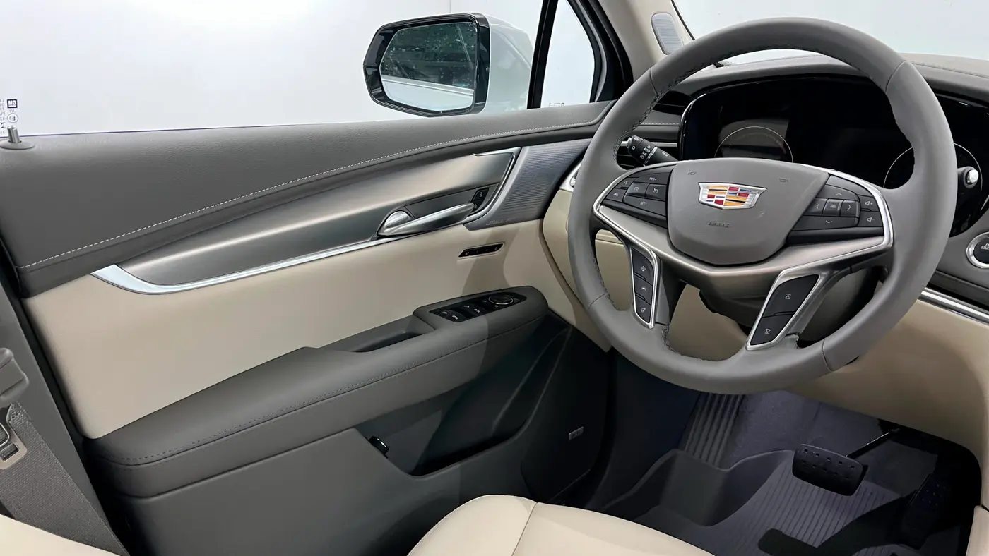 2026 Cadillac XT5 Premium Luxury