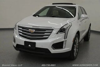 2017 Cadillac XT5 with Crystal White Tricoat Exterior